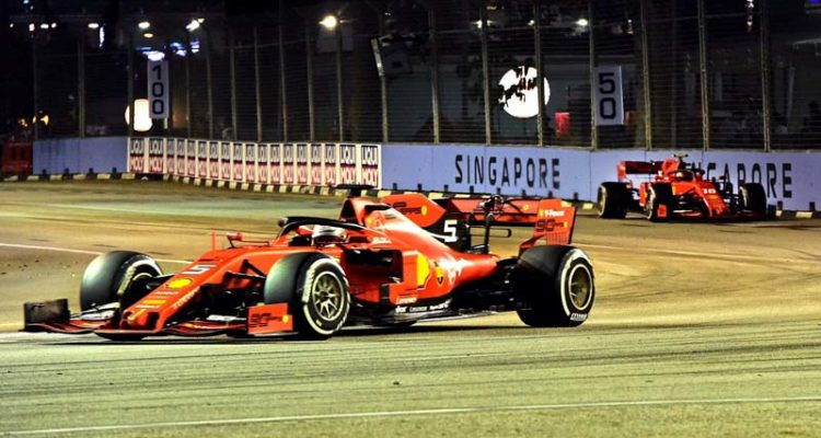Doppietta Ferrari Singapore