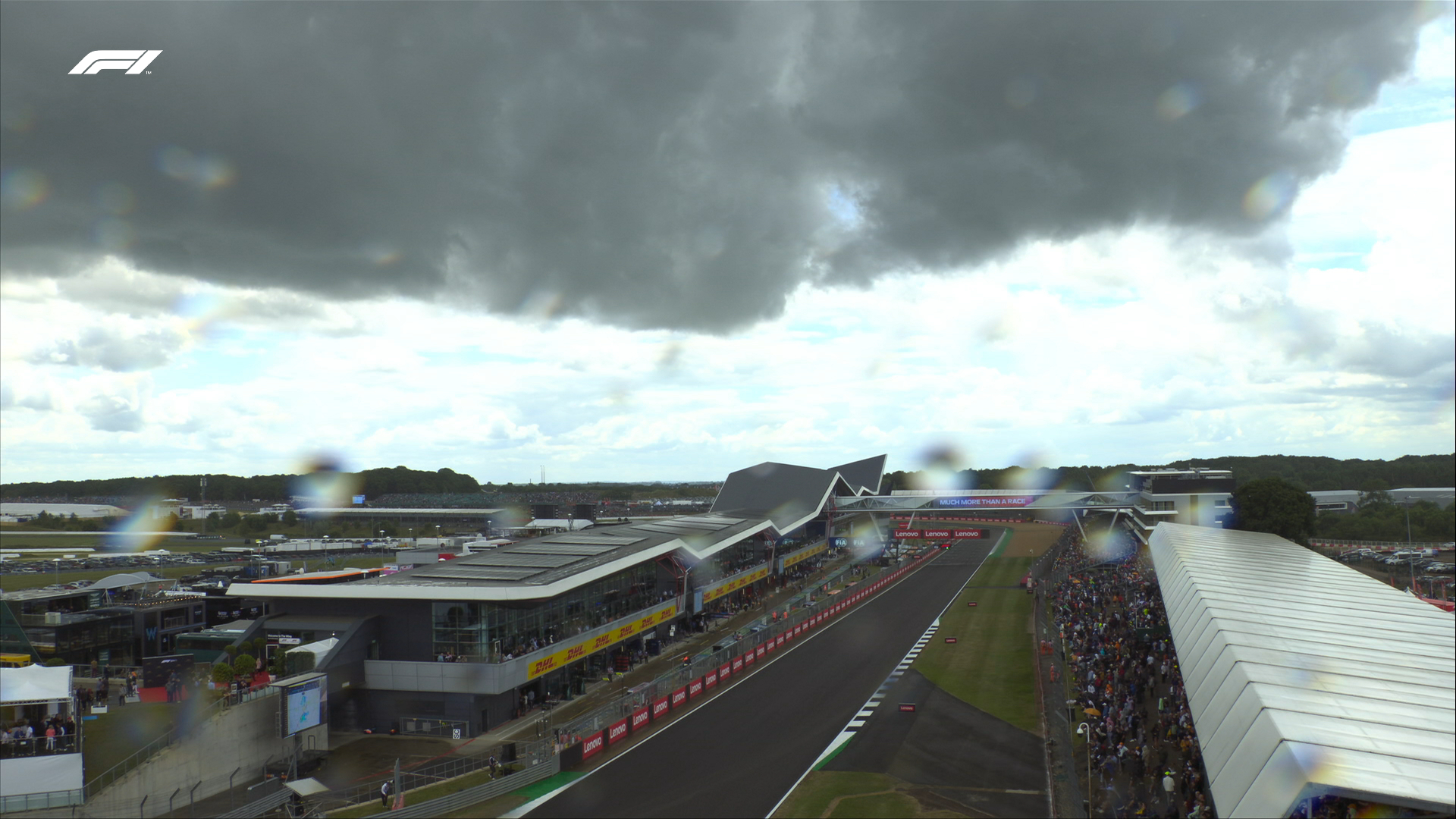 F1 - A Silverstone piove, libere 1 complicate miglior tempo di Bottas