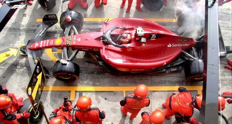 Ferrari F1 Box Sainz