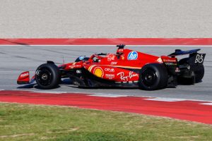 Hamilton Ferrari Test Barcellona