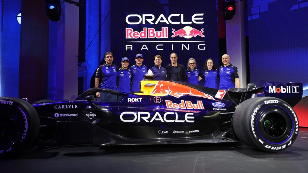 f1 2026 Red Bull manichino FIA