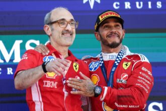 Hamilton e Carlo Santi credits Media Ferrari
