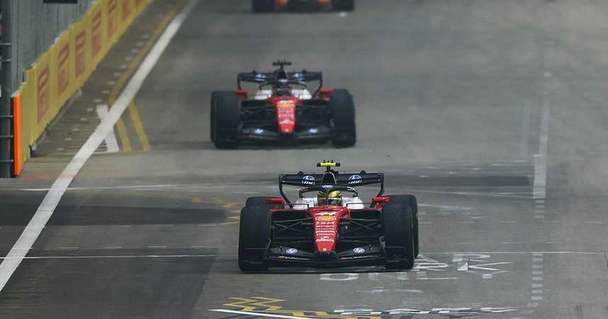 Hamilton Ferrari F1 Singapore